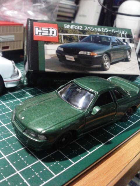 R32 スペシャルカラー