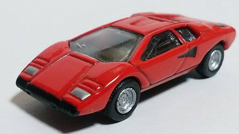 1/100 Lamborghini  Countach LP400 レッド