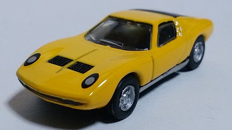 1/100  Lamborghini Miura SV イエロー