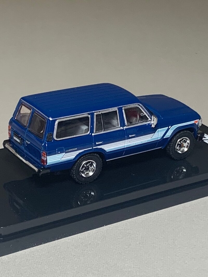 ホビージャパン 1/64 トヨタランドクルーザー60 GX 1988