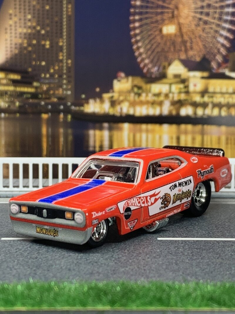 DUSTER FUNNY CAR
