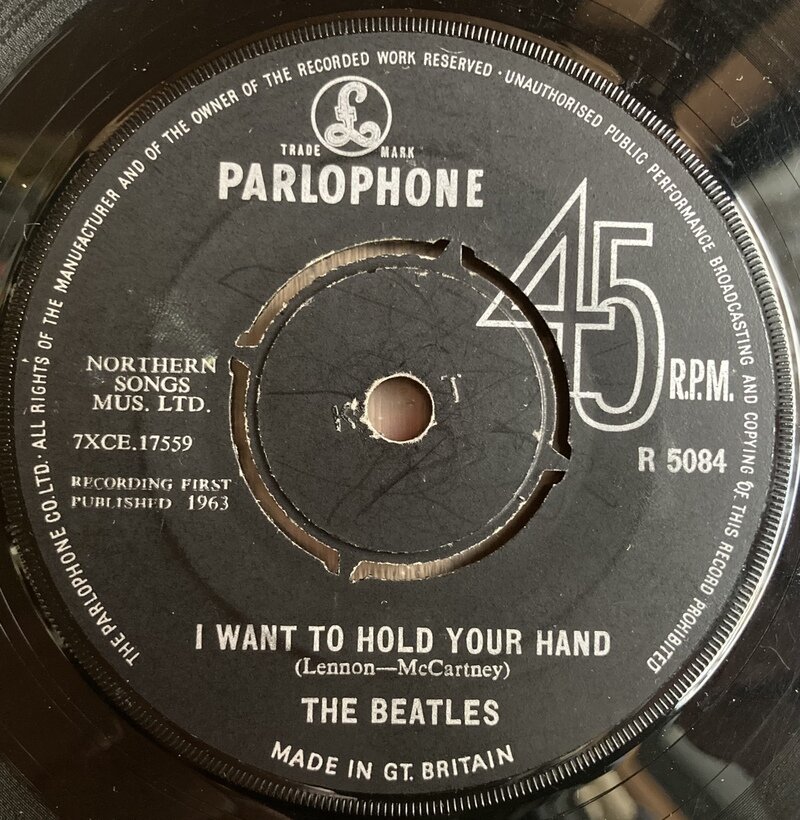 I WANT TO HOLD YOUR HAND / THIS BOY ☆ UK mono