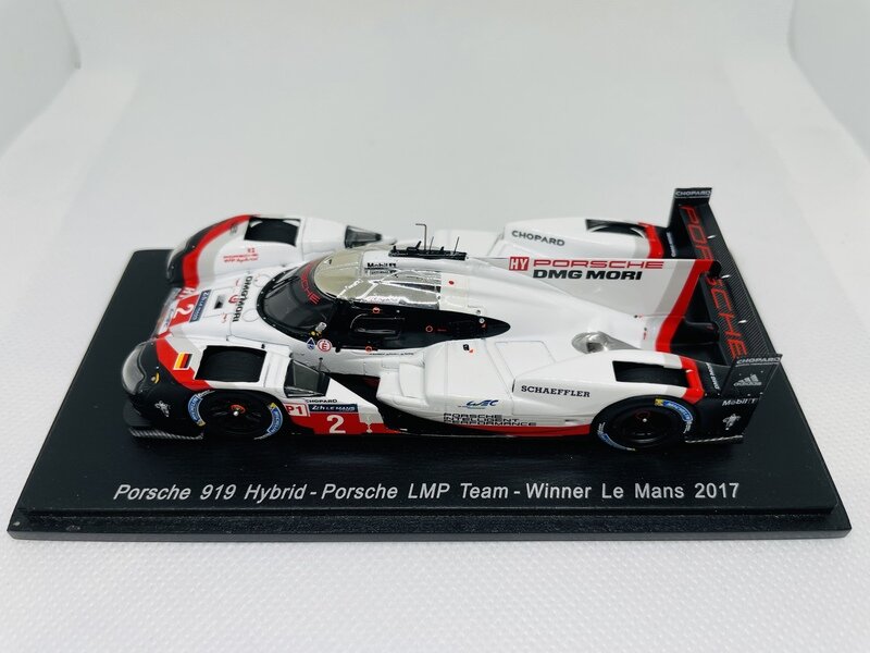 2017 Porsche Team Porsche 919 Hybrid T.Bernhard - B.Hartley - E.Bamber Winner 24H Le Mans