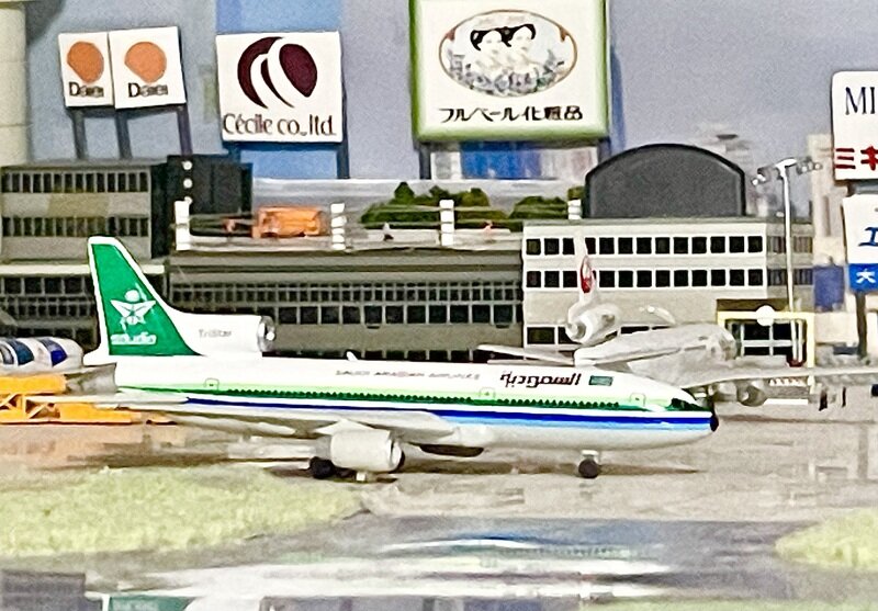 ヘルパ　【1/500】サウジアラビア航空　L-1011