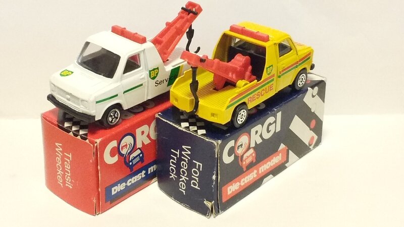 CORGI JUNIOR WRECKER TRUCK