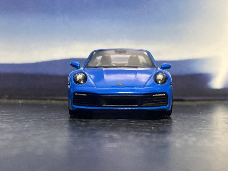 Porsche 911 Targa 4S Shark Blue