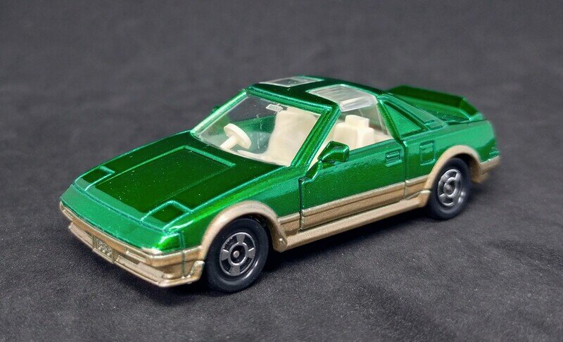 トミカ No.24 トヨタ SV-3 / MR-2 (プロトタイプ)