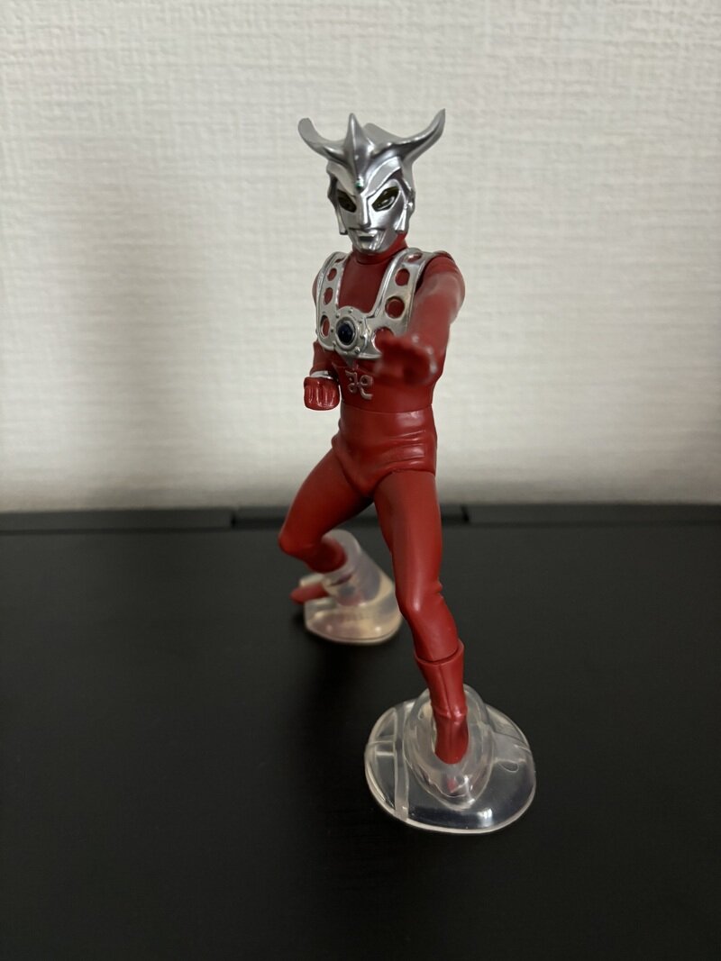 ウルトラマンレオ　ファイテングポーズ