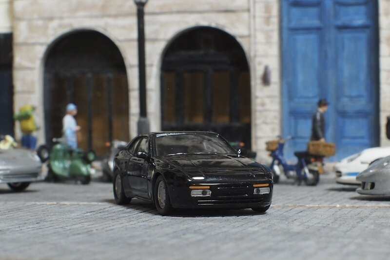 Porsche 944 S2