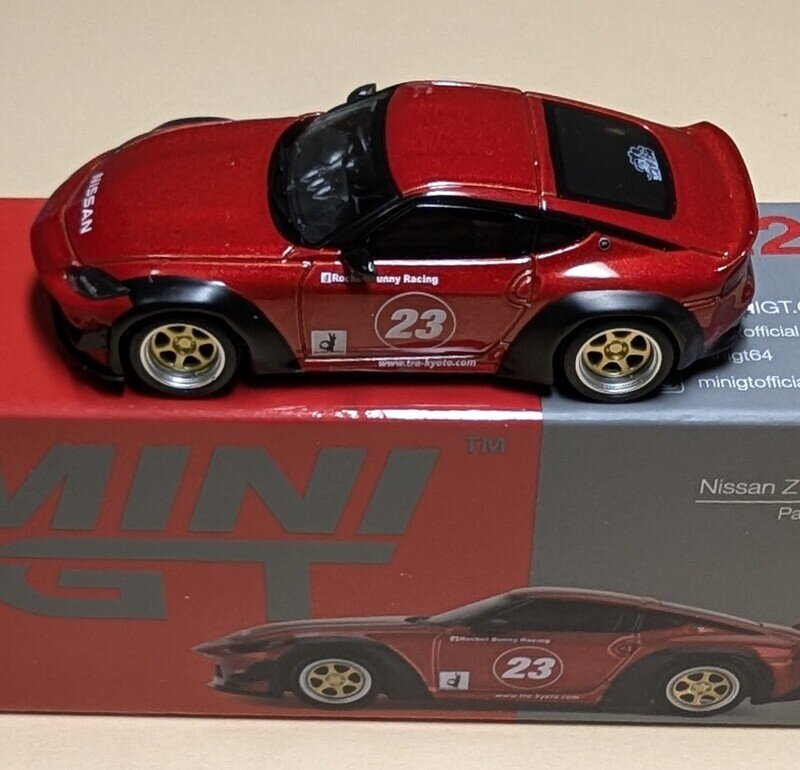 MINI GT Nissan Z Pandem