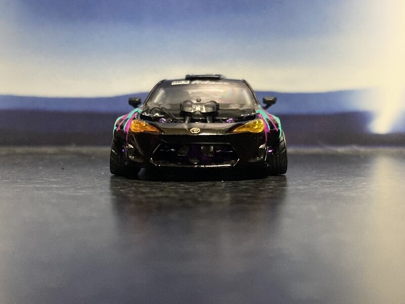 DCM 1/64 TOYOTA GT 4586 HKS