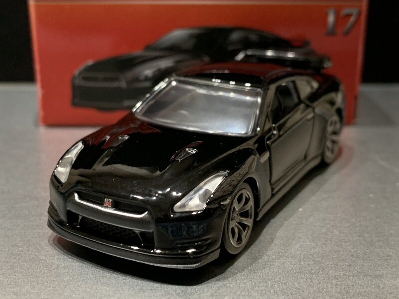 NISSAN GT-R (トミカプレミアム発売記念仕様)