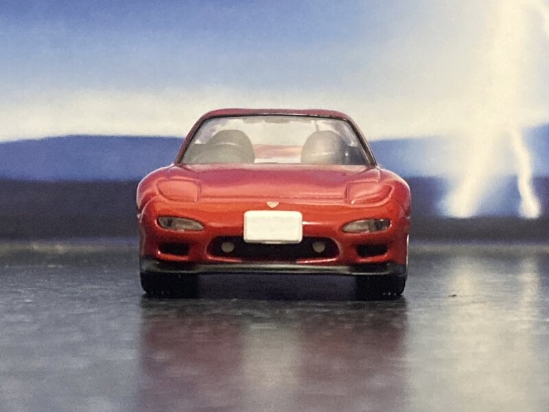 トミカリミテッドヴィンテージネオ　LV-N177c アンフィニRX-7タイプR-S (95年式)