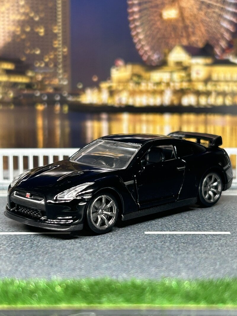 NISSAN GT-R