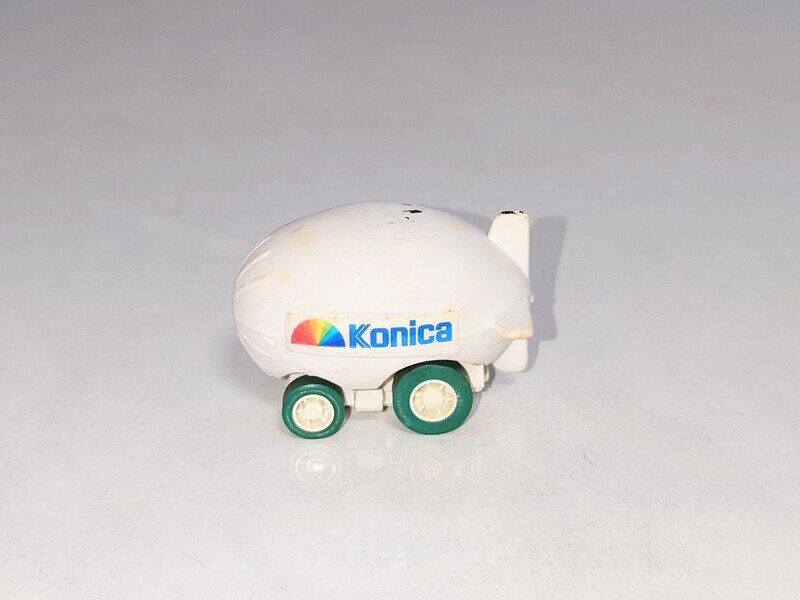 Konica 飛行船プルバックカー