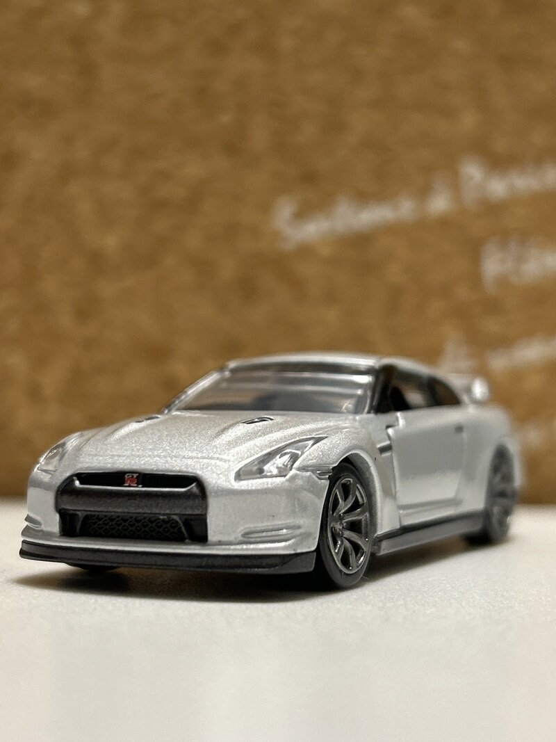 NISSAN GT-R