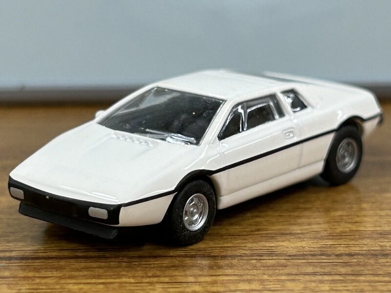 LOTUS ESPRIT S1