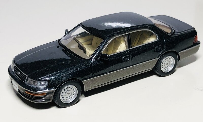 日本の名車 Collection No.28 トヨタ セルシオ UCF10