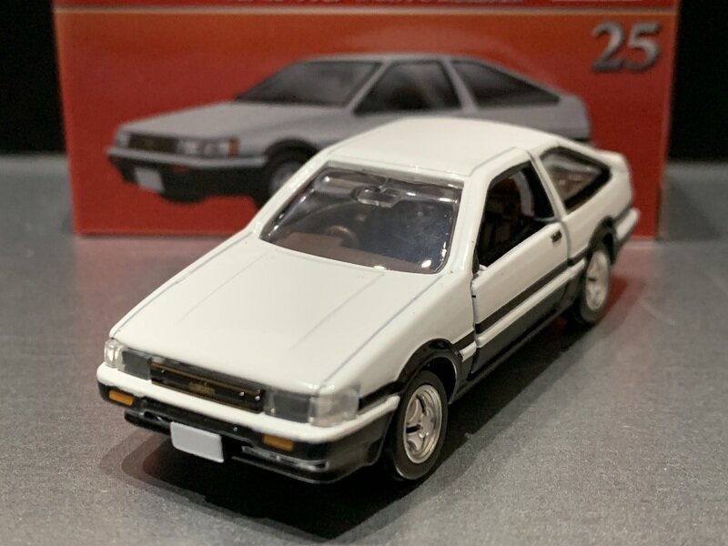 TOYOTA COROLLA LEVIN (トミカプレミアム発売記念仕様)