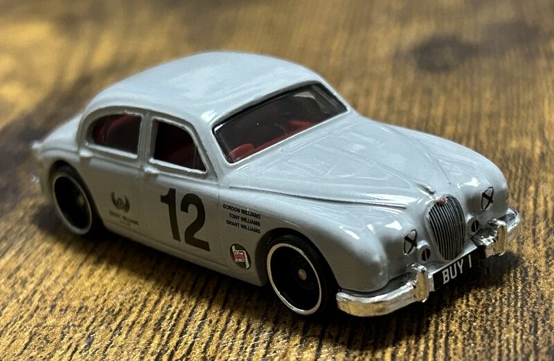 Hotwheels JAGUAR MK1