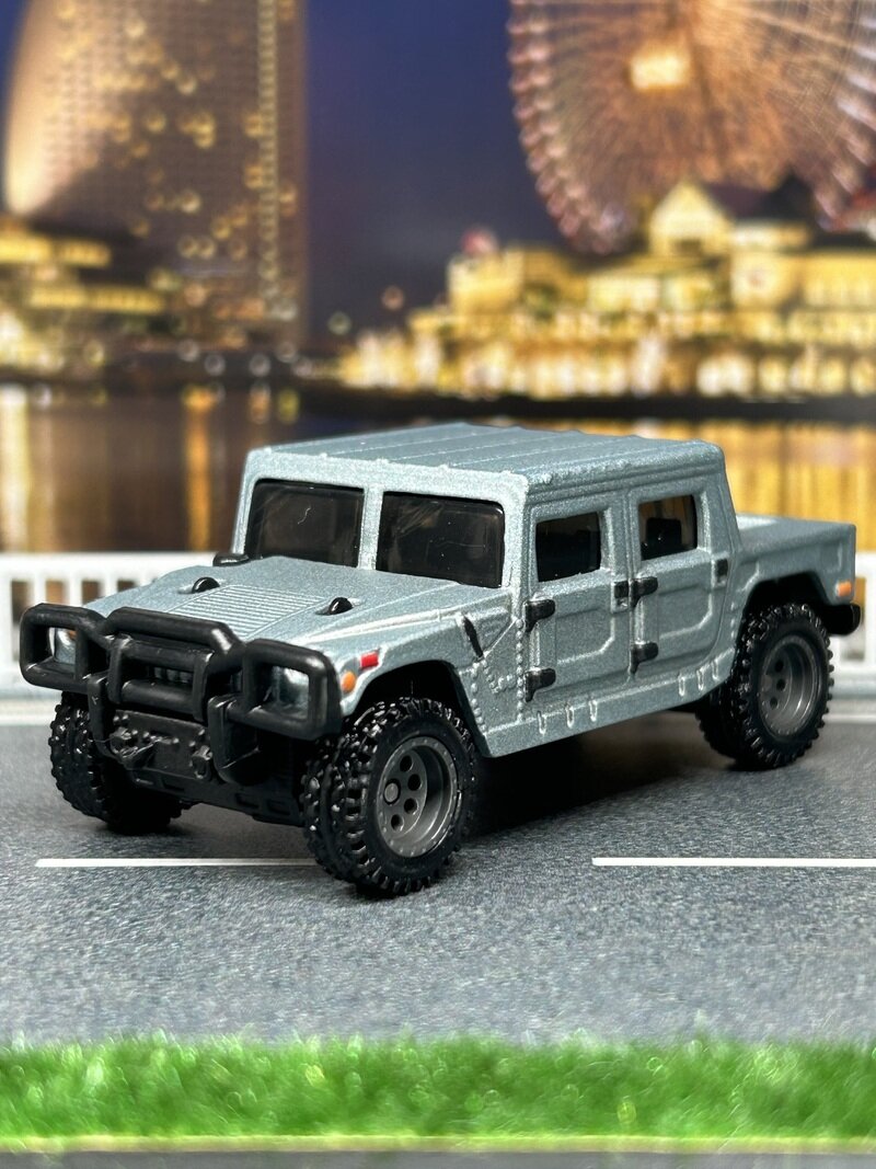 HUMMER H1