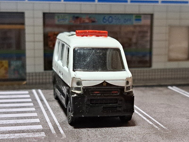 トミカ NO.113 スズキ・エブリィ パトカー