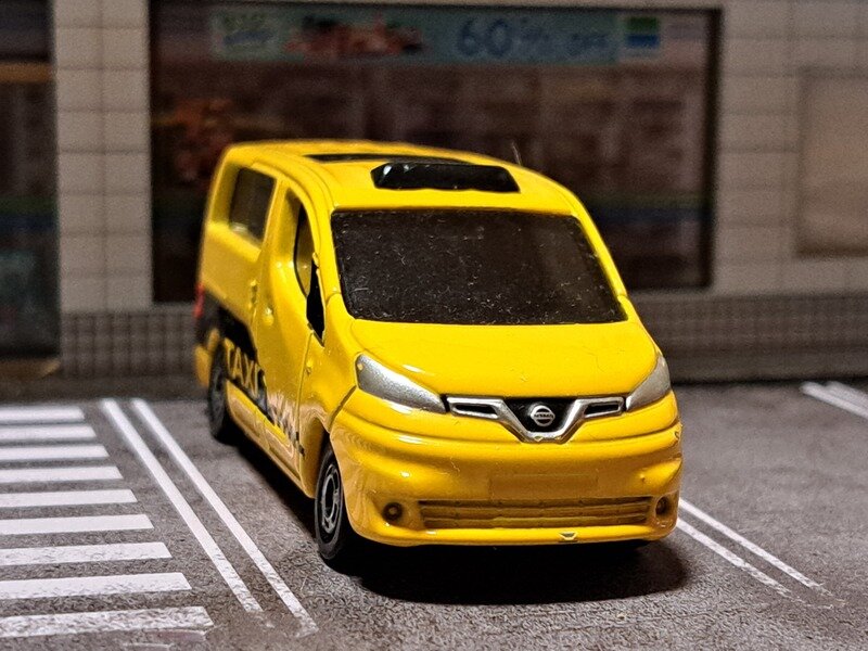 トミカ NO.27 日産・NV200タクシー(初回特別仕様)