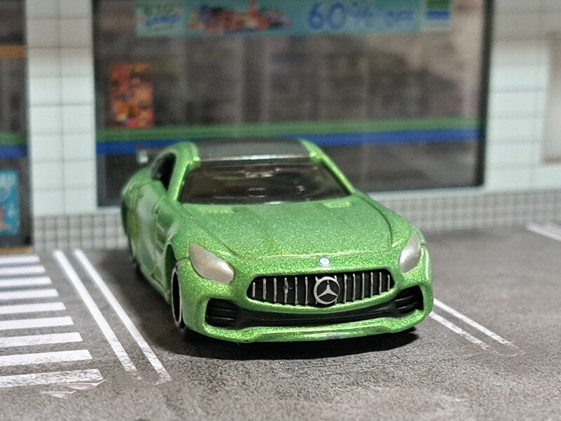 トミカ NO.7 メルセデス・AMG GT-R