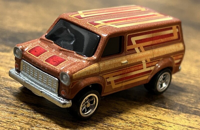 Hotwheels  FORD TRANSIT SUPERVAN