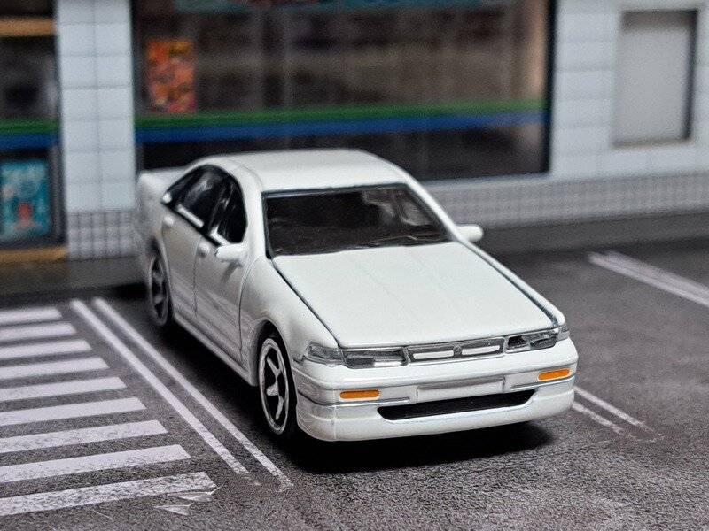 Majorette 日本車セレクションⅡ 日産・セフィーロ A31(白)