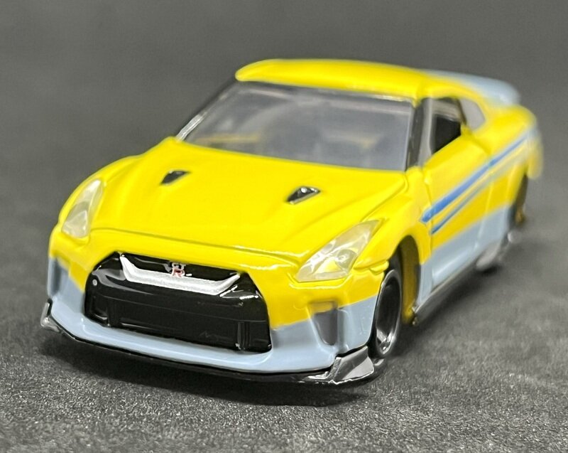 シンカリオンCW トミカ 日産 NISSAN GT-R (ドクターイエロー)