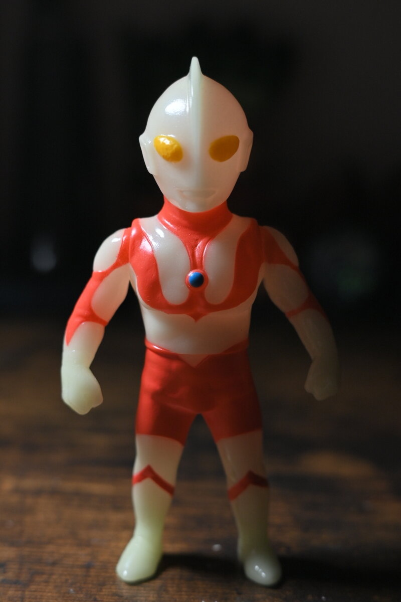 MAXTOY ウルトラマン 蓄光GID