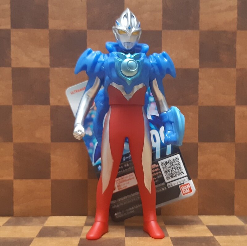 99ウルトラマンアーク ルーナアーマー