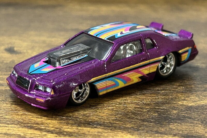 Hotwheels '86 FORD THUNDERBIRD PRO STOCK