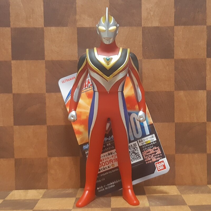 101ウルトラマンガイア スプリーム・ヴァージョン