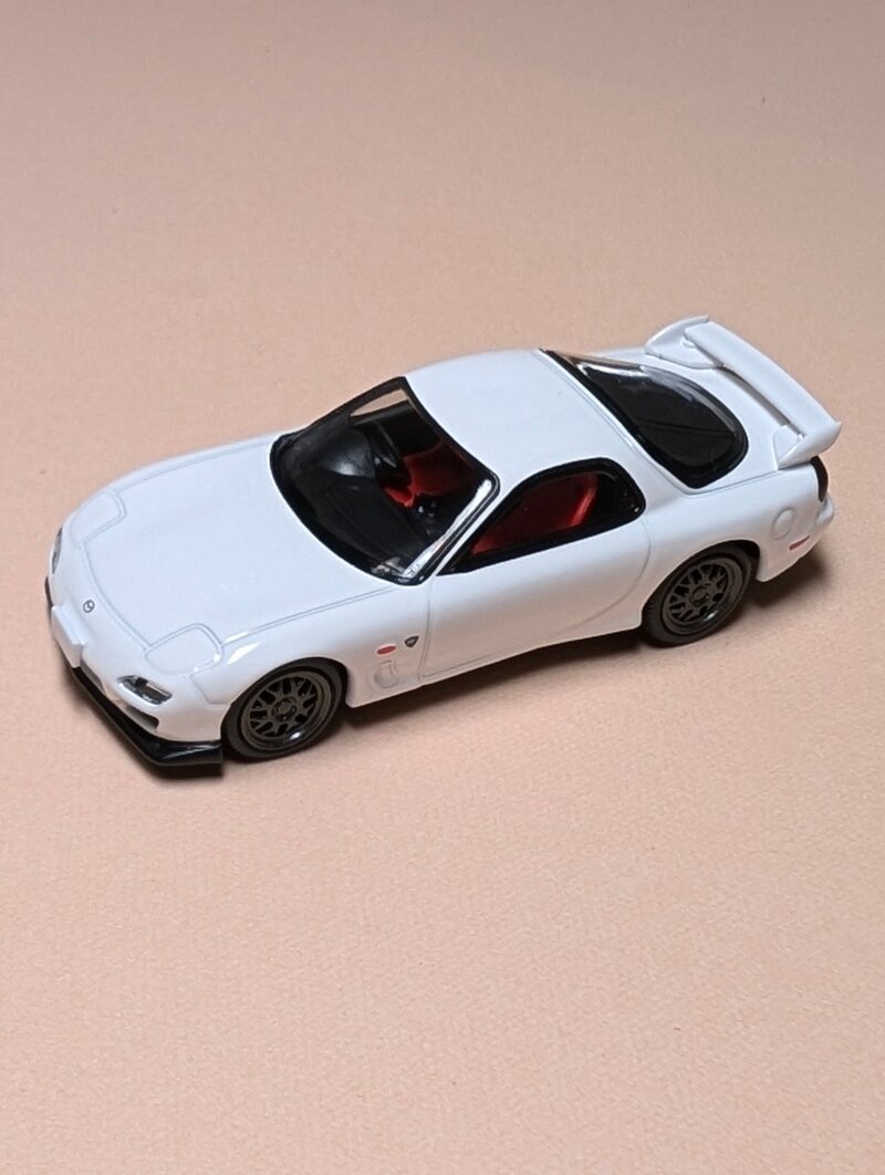 トミカリミテッドヴィンテージNEO マツダRX-7 スピリットR Aタイプ (2002年式)