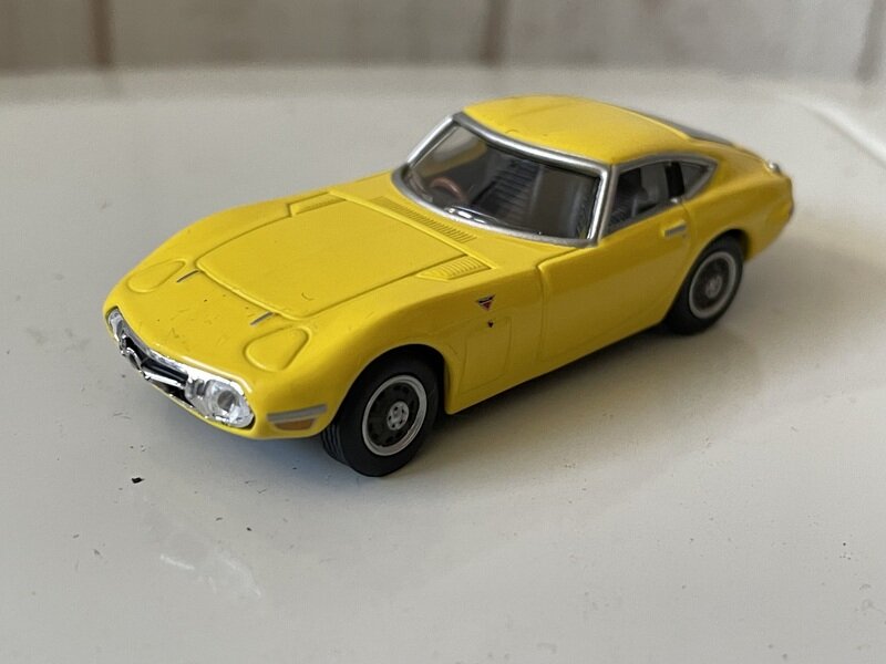 トヨタ2000GT イエロー