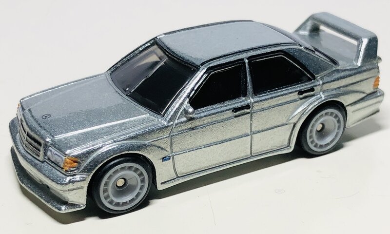 2024 Hot Wheels Premium 190 E 2.5-16 EVOLUTION Ⅱ Modern Classics 2/5