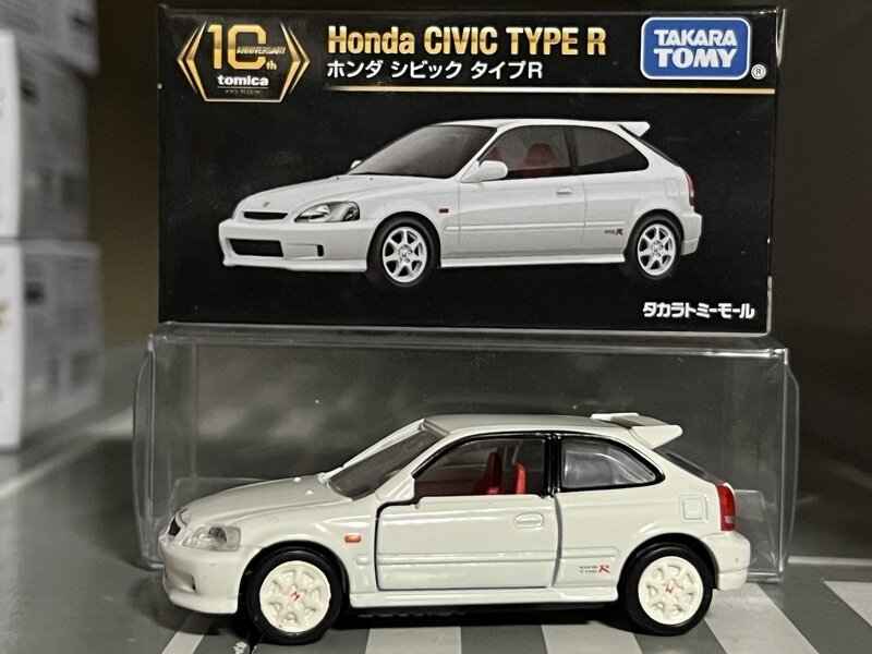 トミカプレミアム10周年記念特別復刻商品 ホンダ シビック タイプR