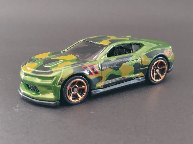 '18 Camaro SS 2019 Urban Camouflage 4/5