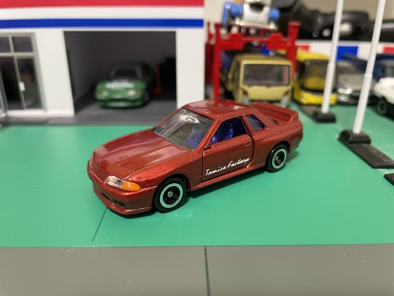 トミカ　日産　スカイライン　R32 GTR