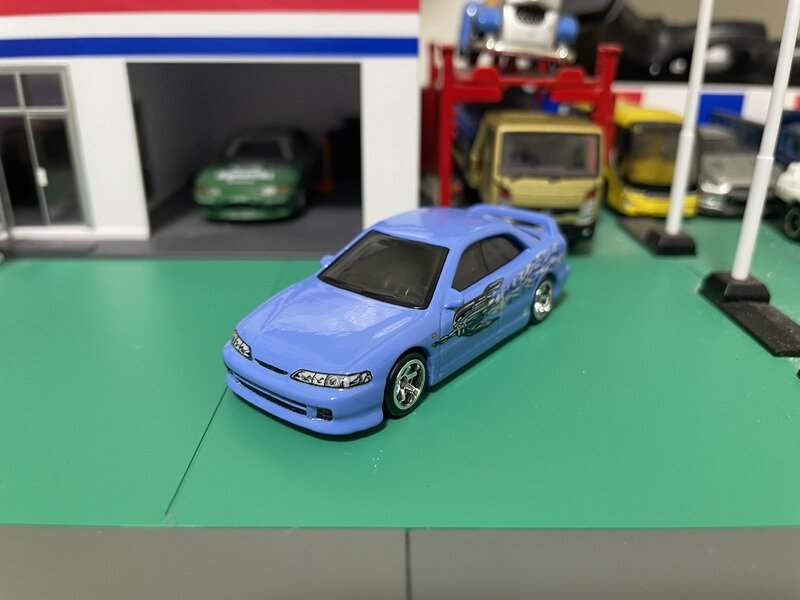 hotwheels acura integra sedan GSR