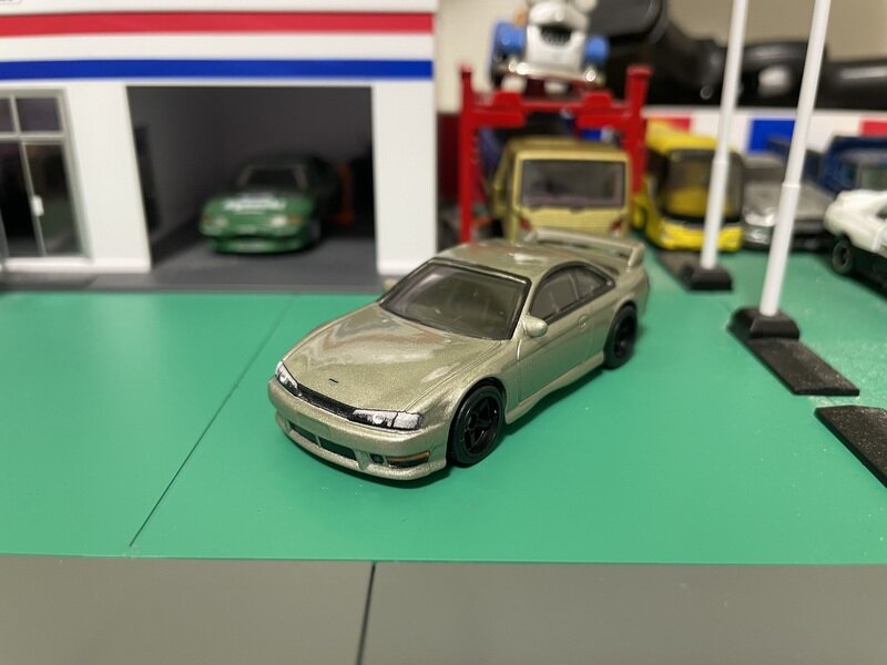 hotwheels nissan silvia s14