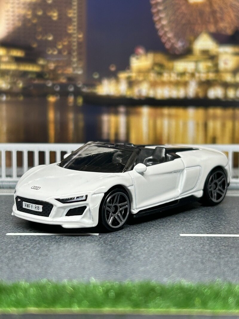 19.AUDI R8 SPYDER