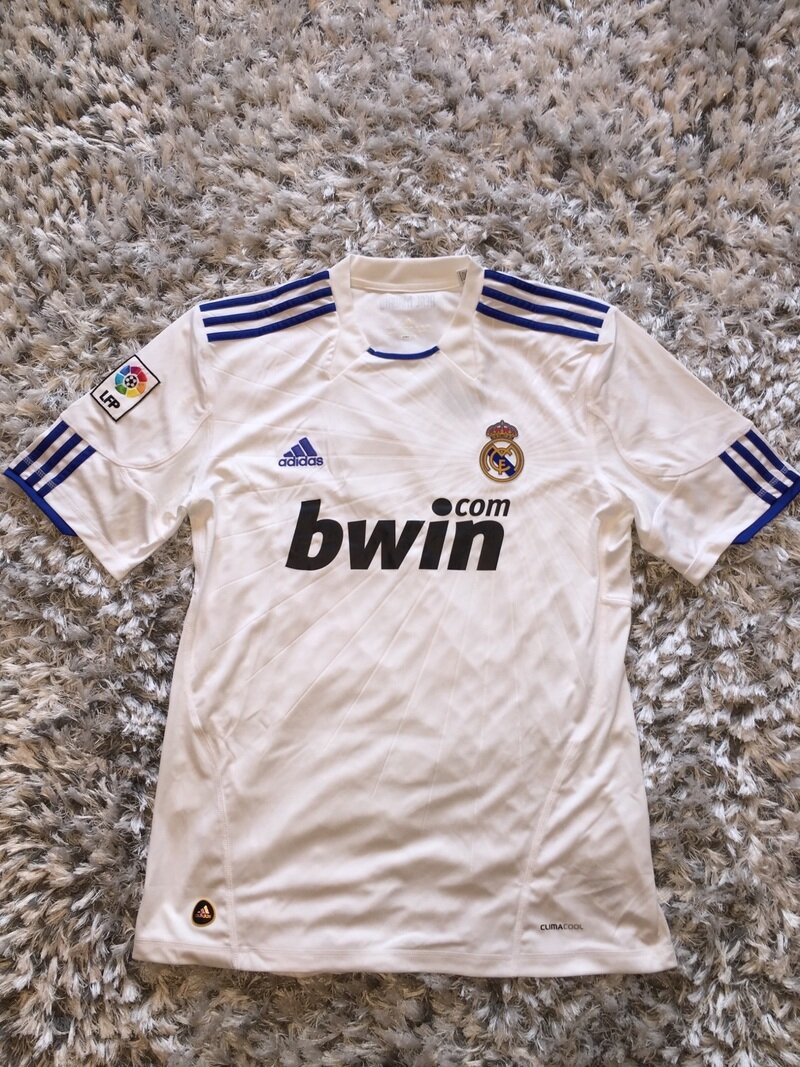 Real Madrid 2010-11 Home