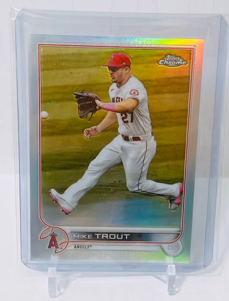 Topps chrome 2022 Mike trout Refractor